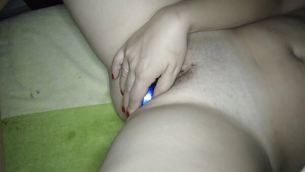 Die german mutter sohn sex japanische Hure ohne Titel, Nami, reitet und fickt zwei Männer