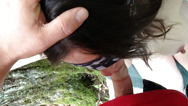 Die magere Teenie-Schlampe Nina wird von dem mageren weißen Kerl Zane japanische mutter sex verprügelt