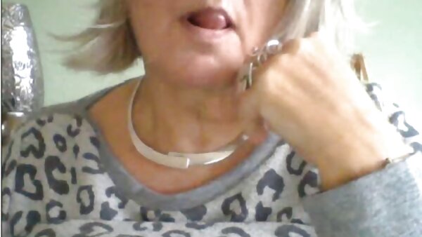 Der schöne Plastikdildo ist Vanessa Sixxxs bester mutter zum sex erpresst Liebhaber und Freund