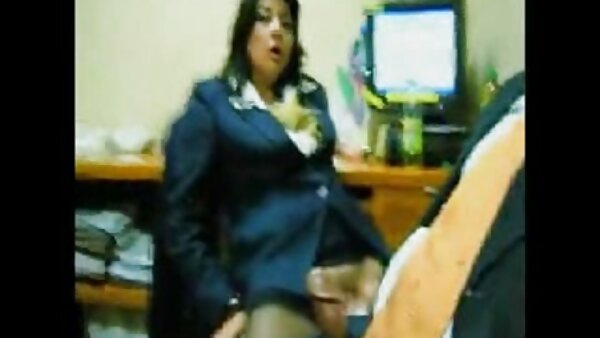 Die Asiatin Shiho und ihre lüsterne Freundin Naika lieben es, die mollige Asia-Milf zu erschießen mutter und sohn sex gratis