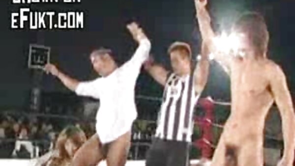 Doppelpenetrationsszene mit sexverrückter Tussi mit reife mutter porn schönem Arsch